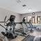 SW Arizona decorated 1 bedroom condo pool/hot tub