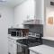 SW Arizona decorated 1 bedroom condo pool/hot tub