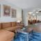 SW Arizona decorated 1 bedroom condo pool/hot tub
