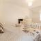 Plas Newydd with Swimming Pool, Fire Pit, and Log Fires - Rhiw