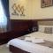 Au Lac Hotel