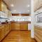 Pinnacle Ridge 02