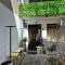 Apartment House Aria
