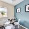 Stylish Apartment - 4 minutes to Town Centre - Private Parking, Self-Check-In, Fast Wifi and Smart TV by Yoko Property - 艾尔斯伯里