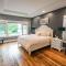Family Oasis, Heated Pool, FireTable, Sleeps 12 - كيلونا