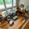 Family Oasis, Heated Pool, FireTable, Sleeps 12 - كيلونا