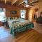 Garnerland in Luray with Hot Tub and Pet Friendly - Luray