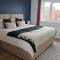 5 Bedroom House in Cheltenham, Sleeps 11