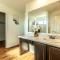 3240 Elegance Meets Luxury 6 BR Home Lackland Base - 圣安东尼奥