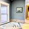 Two bedrooms unit with jacuzzi and great view