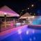 Gladstone Reef Hotel Motel