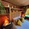 "Le Maloya" Chalets independants -Chambre Balneo - Relais Motards