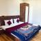 Laxmi Residency ! nearby Prem mandir & ISCKON temple - Best in location! close to All Main Attractions, Standard rooms - Vrindāvan