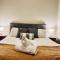 Stylish High-Rise City Retreat in front of Southern Cross