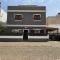 Blue Eagle Guesthouse - Casa de hospedes