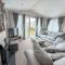 Beautiful Caravan With Decking At Azure Seas Ref 32060Az - Lowestoft