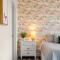 Fun Game Room Steps to Beach 2 Level Lux Condo - هامبتون