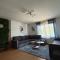 Miris Ljeta Cozy Lakefront Holiday Home