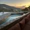 Ftelia Black Villas