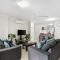 Stylish Apartment near Esplanade & City Centre