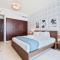 Vibrant 1BR APT with Burj Khalifa View - Dubaj