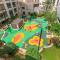 Vibrant 1BR APT with Burj Khalifa View - Dubaj