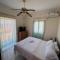 Santis apartment