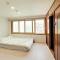 A spacious and pleasant accommodation for up to 10 people, Haeundae station walking 6 minutes and beach walking 8 minutes - Ch'ŏngsap'o