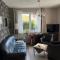 Apartment Vis-a-vis