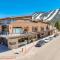 Pearl At Jackson #203