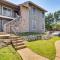 4 Mi to Dtwn Gem with Pool Access and Patio in Austin - Austin