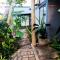 Shalakwe Hills-Inn Guesthouse Kasane