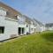 7 Isallt Lodges