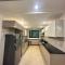 Park View 2 - A Luxury Service Apartment - 新德里