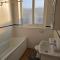 Square, easy access - Parkstone
