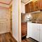 Sandmoen Bed & Breakfast, Free Parking