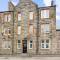 2 bedroom, newly-renovated, comfortable town centre apartment! - Oban