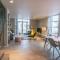 Penthouse Downtown with Free Parking