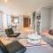 Penthouse Downtown with Free Parking