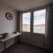 Breathtaking views from a Stylish Coastal Apartment - 康威