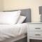 MCR Gateway - Cosy 2BR with Easy Airport Access Free parking - Mánchester