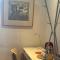 TasEV Guesthouse
