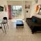 1 bedroom flat 200m from beach