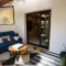 Petite maison sympa dans résidence avec piscine