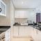 Fantastic 2BR with Full JLT Lake View in Lakeside - Dubaj