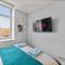30 percent off! Sleek Apartment - 10 Minutes From Leeds - Dewsbury