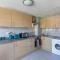 4 Bed Home Near NewCross Hospital-Contractors, Relocation - Monmore Green