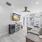 Totally Renovated 6 Bedroom Home Nextdoor To Pickleball Courts!!!!