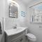 Totally Renovated 6 Bedroom Home Nextdoor To Pickleball Courts!!!!