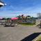 2-Bed Seaside Retreat - Sleeps 4 & Parking